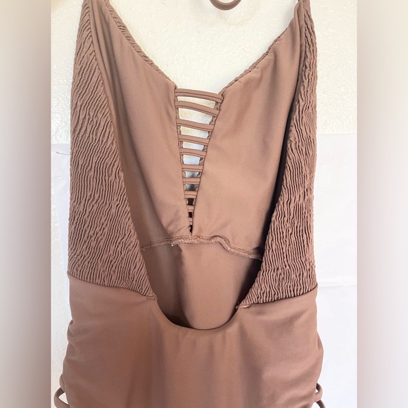 Tori Praver - Brown - One Piece Bathing Suit! Super Cute! - Picture 7 of 7